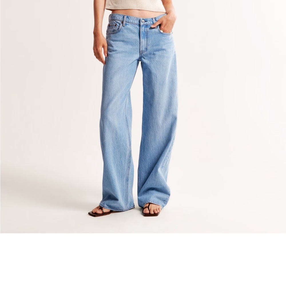 Abercrombie & Fitch Low Rise Ultra Loose Jean